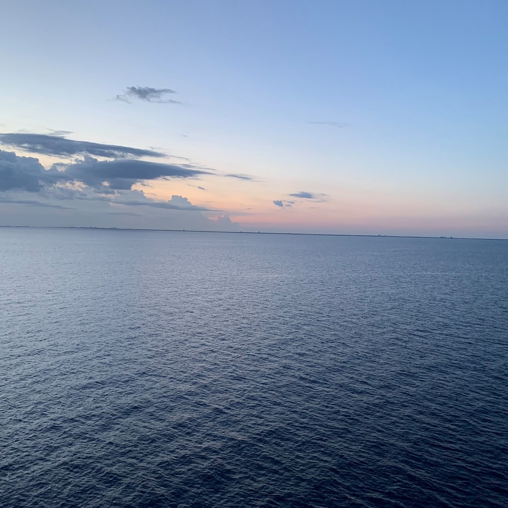 Meet your Posher, Yen